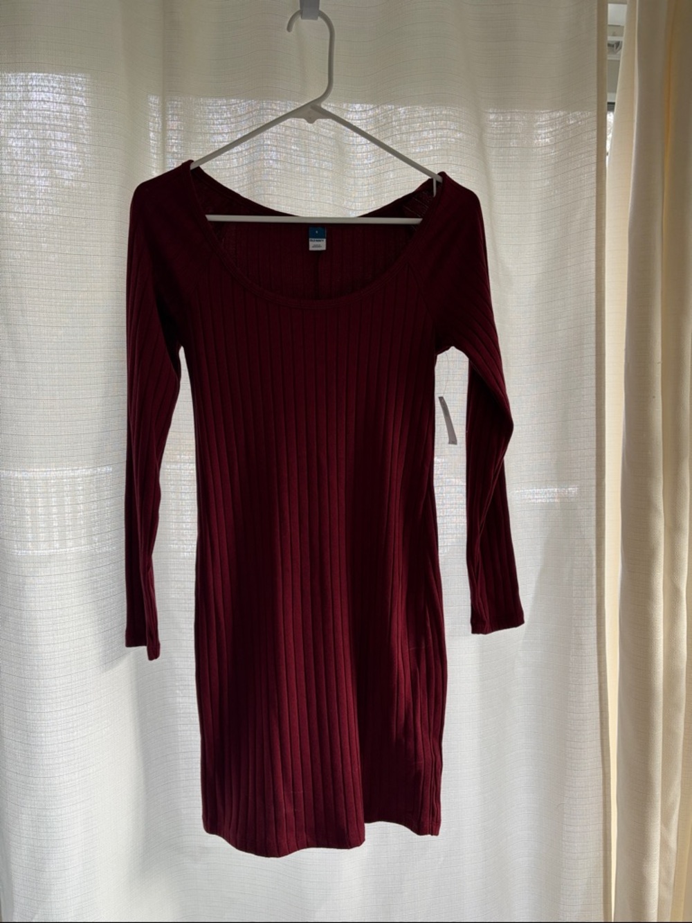 Old Navy Ribbed Long-Sleeve Scoop-Neck Dress - Burgundy